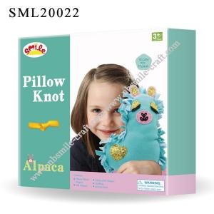 Knot A Pillow Kit-Alpaca - SML20022